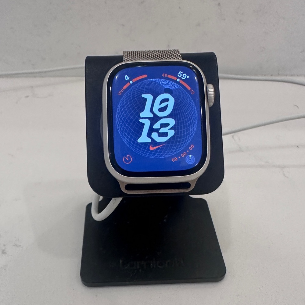 Apple Watch Series 7 with charger and charging stand. Metal band. 41mm